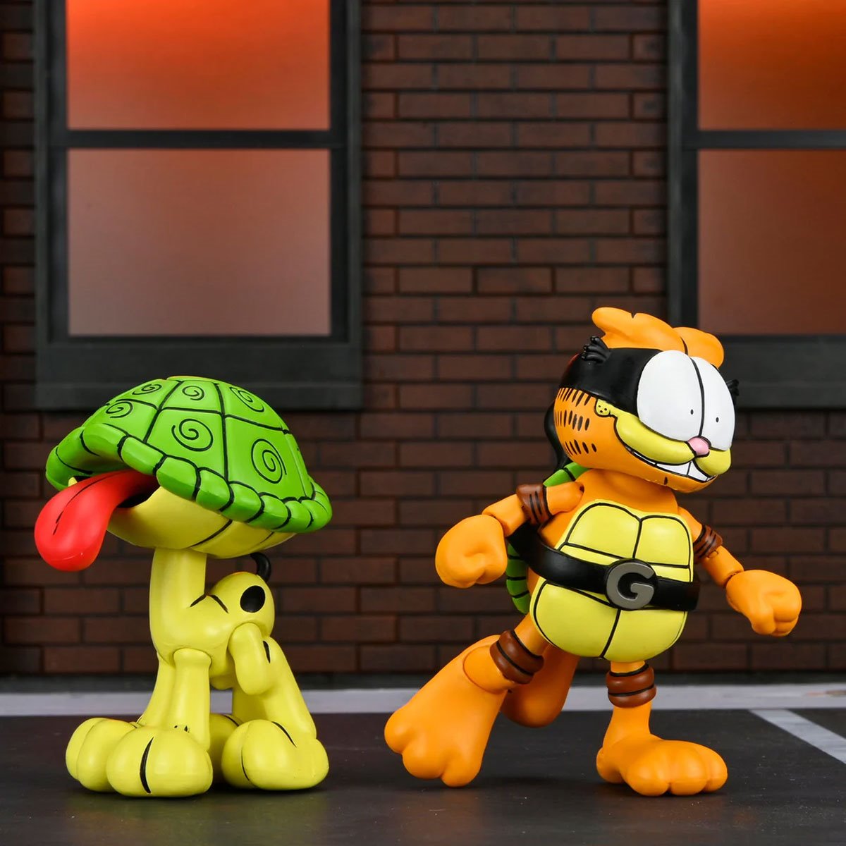 TMNT x Garfield Ultimate Garfello with Odie 7-Inch Figure | NECA