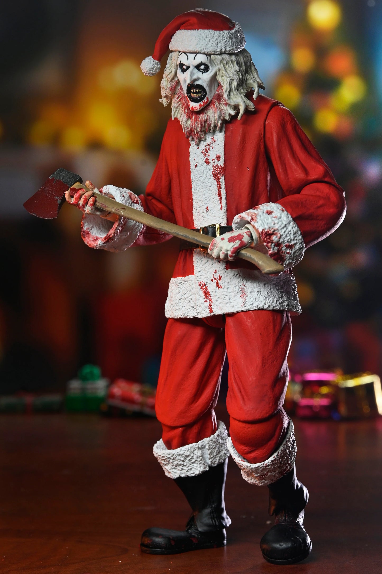 NECA Terrifier 3 – Art the Clown Ultimate 7-Inch Action Figure (Bloody Santa Suit)